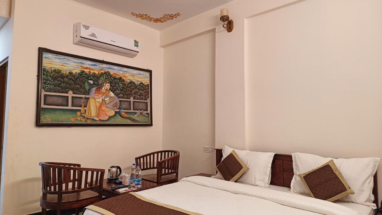 เทียร์ธ พาเลซ Hotel พุชการ์ ภายนอก รูปภาพ