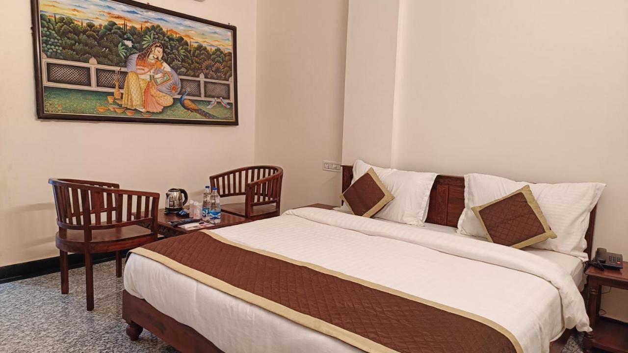 เทียร์ธ พาเลซ Hotel พุชการ์ ภายนอก รูปภาพ