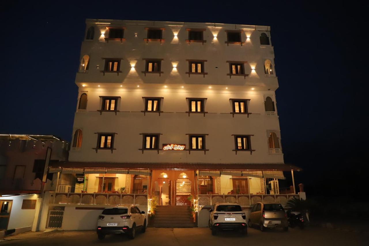 เทียร์ธ พาเลซ Hotel พุชการ์ ภายนอก รูปภาพ