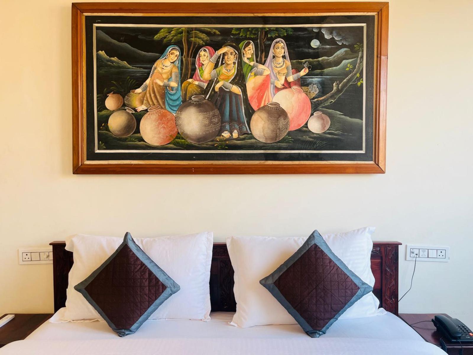 เทียร์ธ พาเลซ Hotel พุชการ์ ภายนอก รูปภาพ