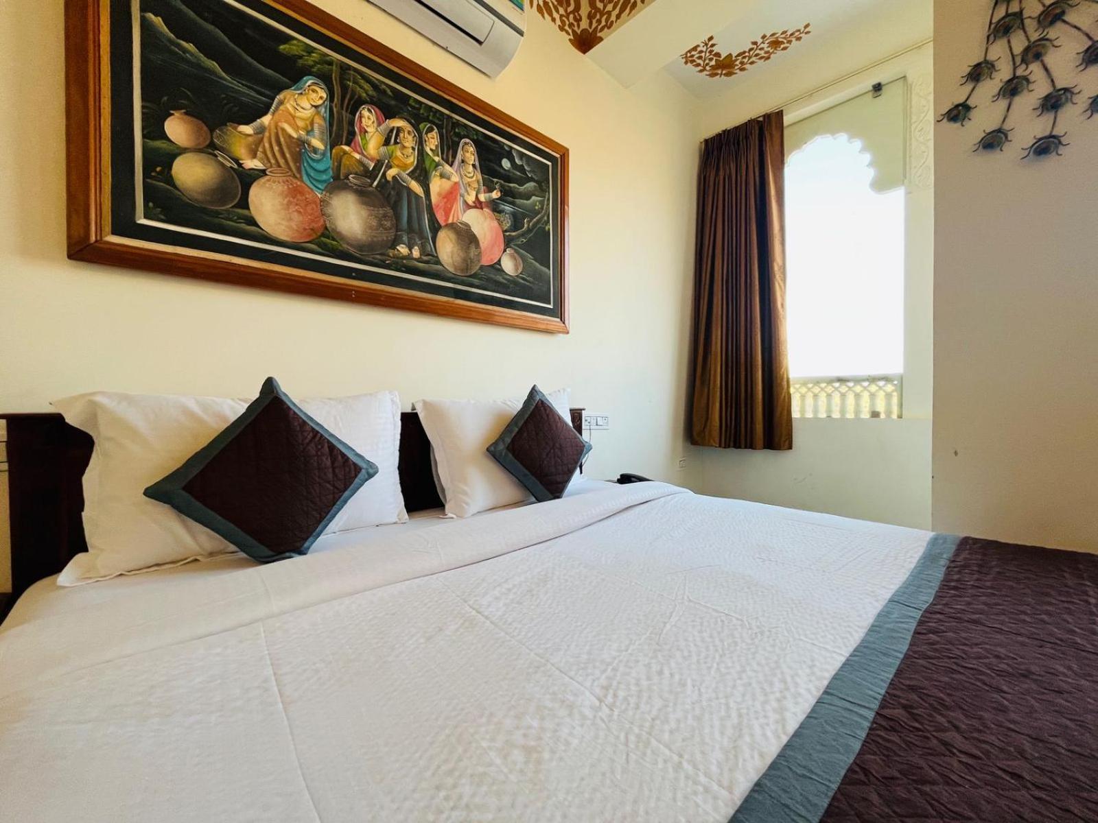 เทียร์ธ พาเลซ Hotel พุชการ์ ภายนอก รูปภาพ