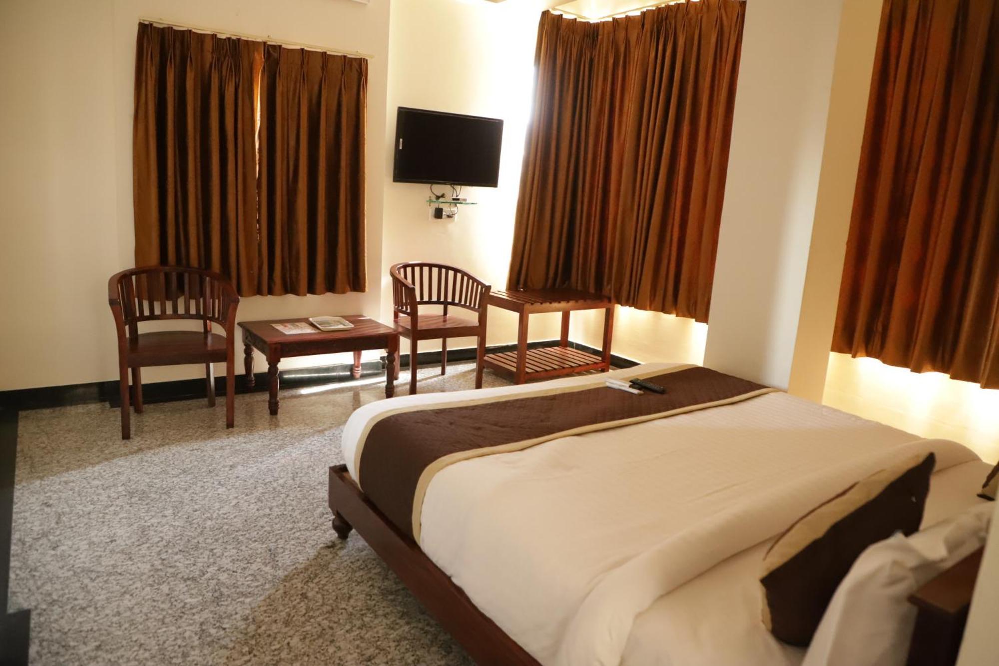 เทียร์ธ พาเลซ Hotel พุชการ์ ภายนอก รูปภาพ